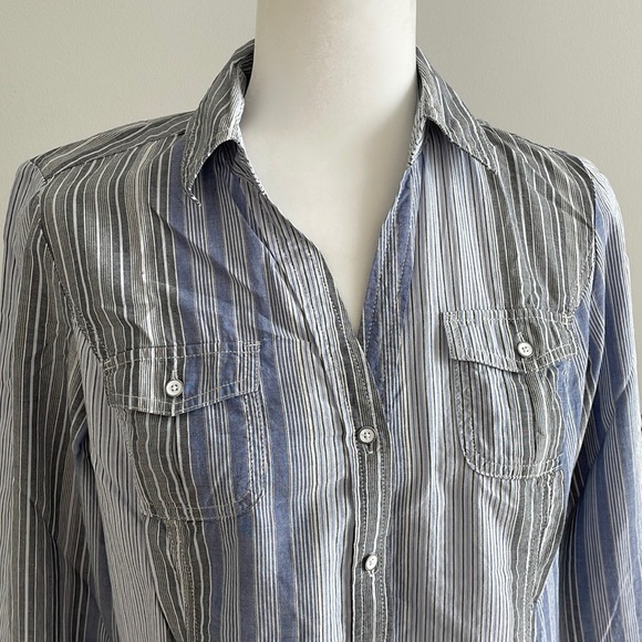 TOMMY HILFIGER Blue Gray White Stripe Shirt, Baby Doll Back Tab, Button Down - Picture 4 of 13